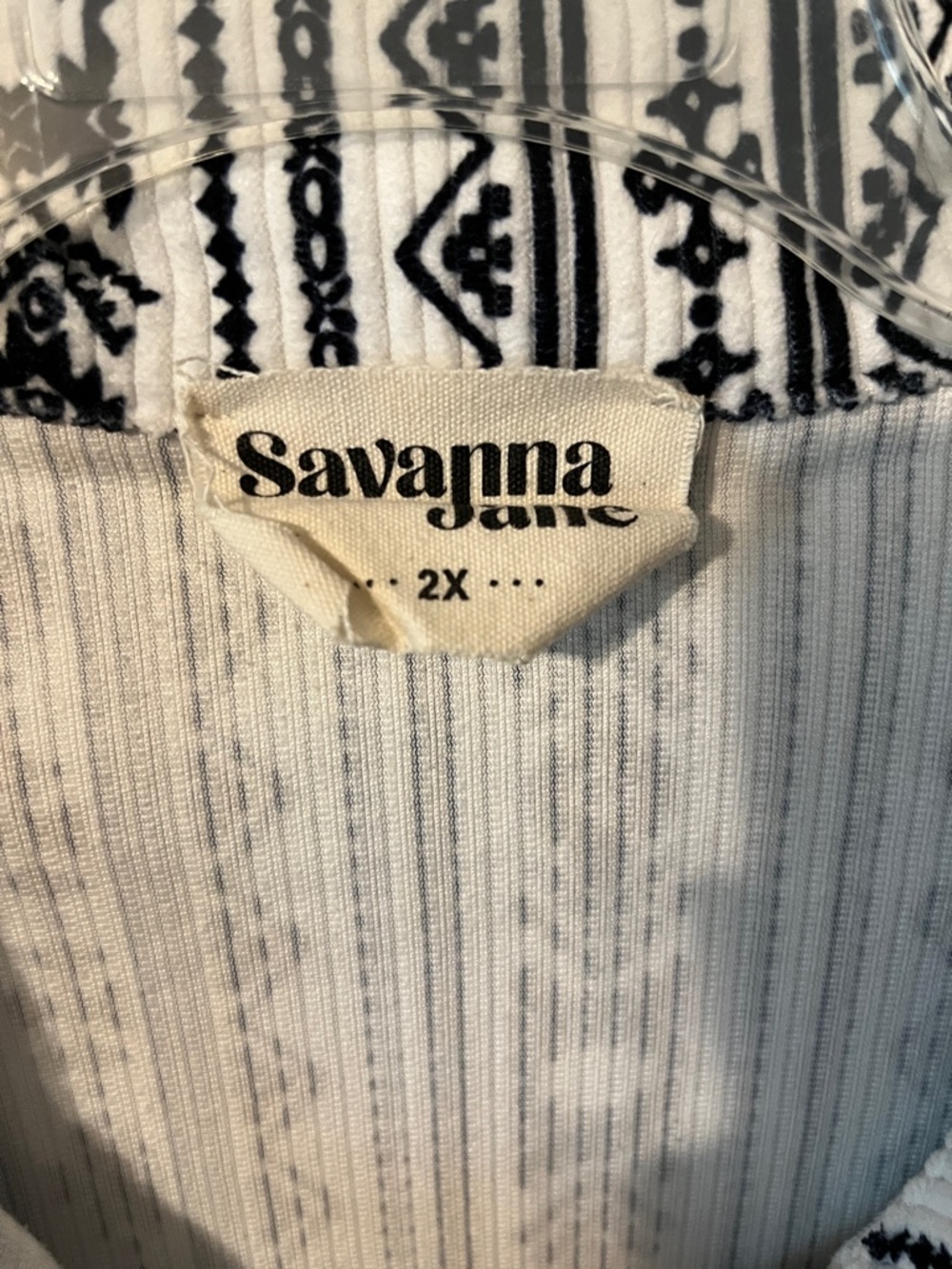 Black & White Aztec Pattern Button-Up Jacket - Picture 3 of 5